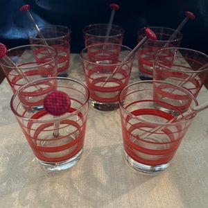8 VINTAGE MCM LOWBALL GLASSES WITH CRANBERRY SWIZZLE STICKS